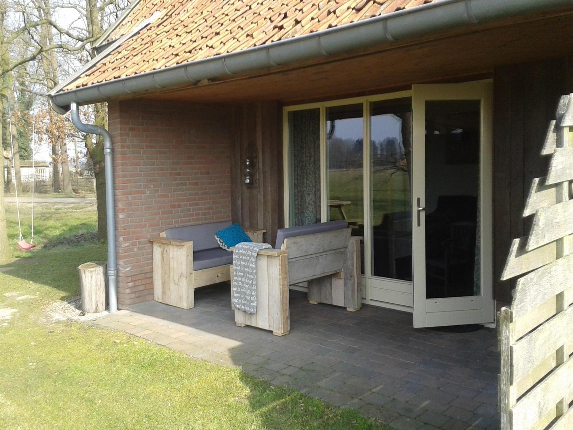 Holiday Home In Geesteren With Roof Terrace Garden Furniture エクステリア 写真
