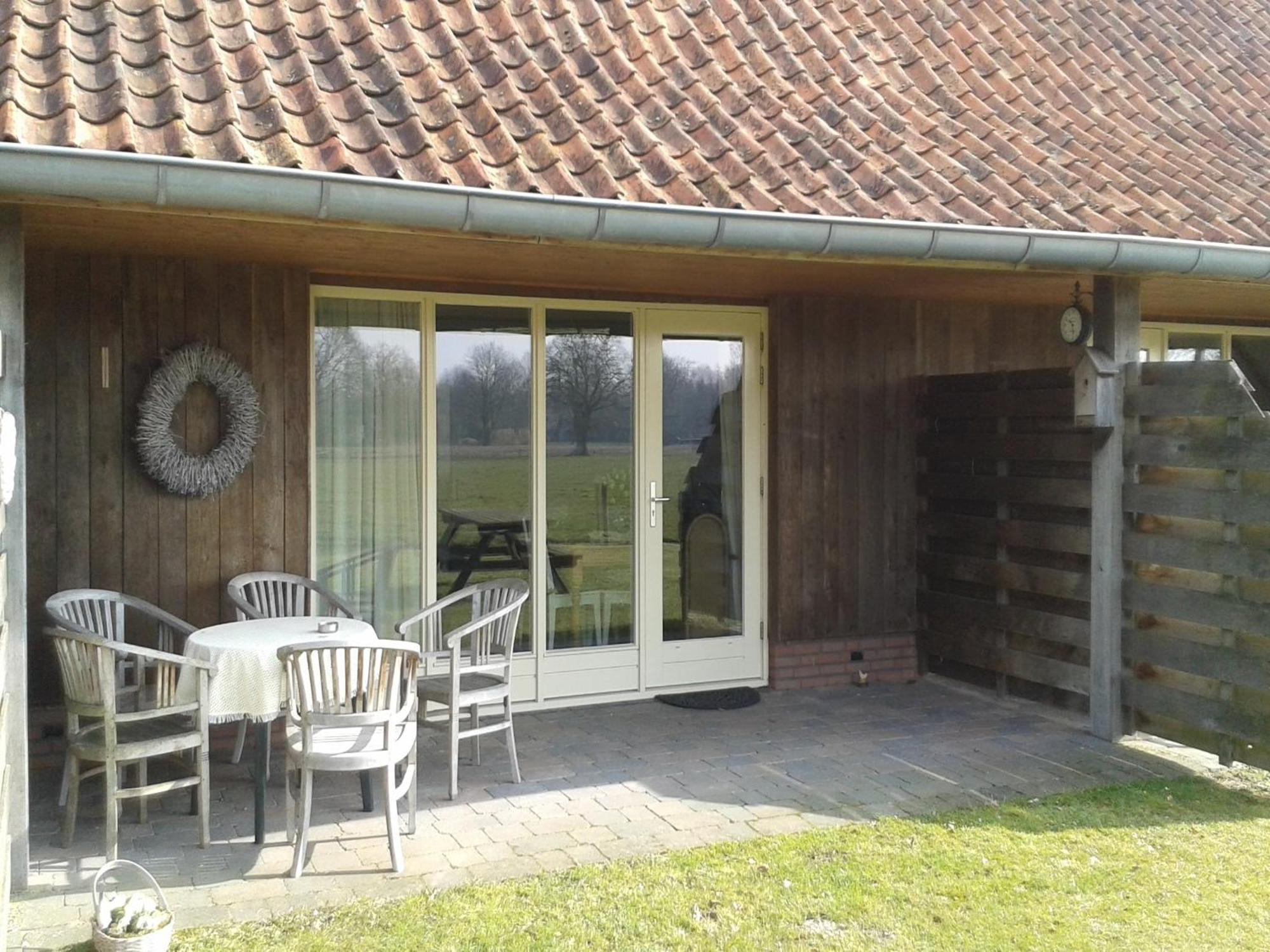 Holiday Home In Geesteren With Roof Terrace Garden Furniture エクステリア 写真